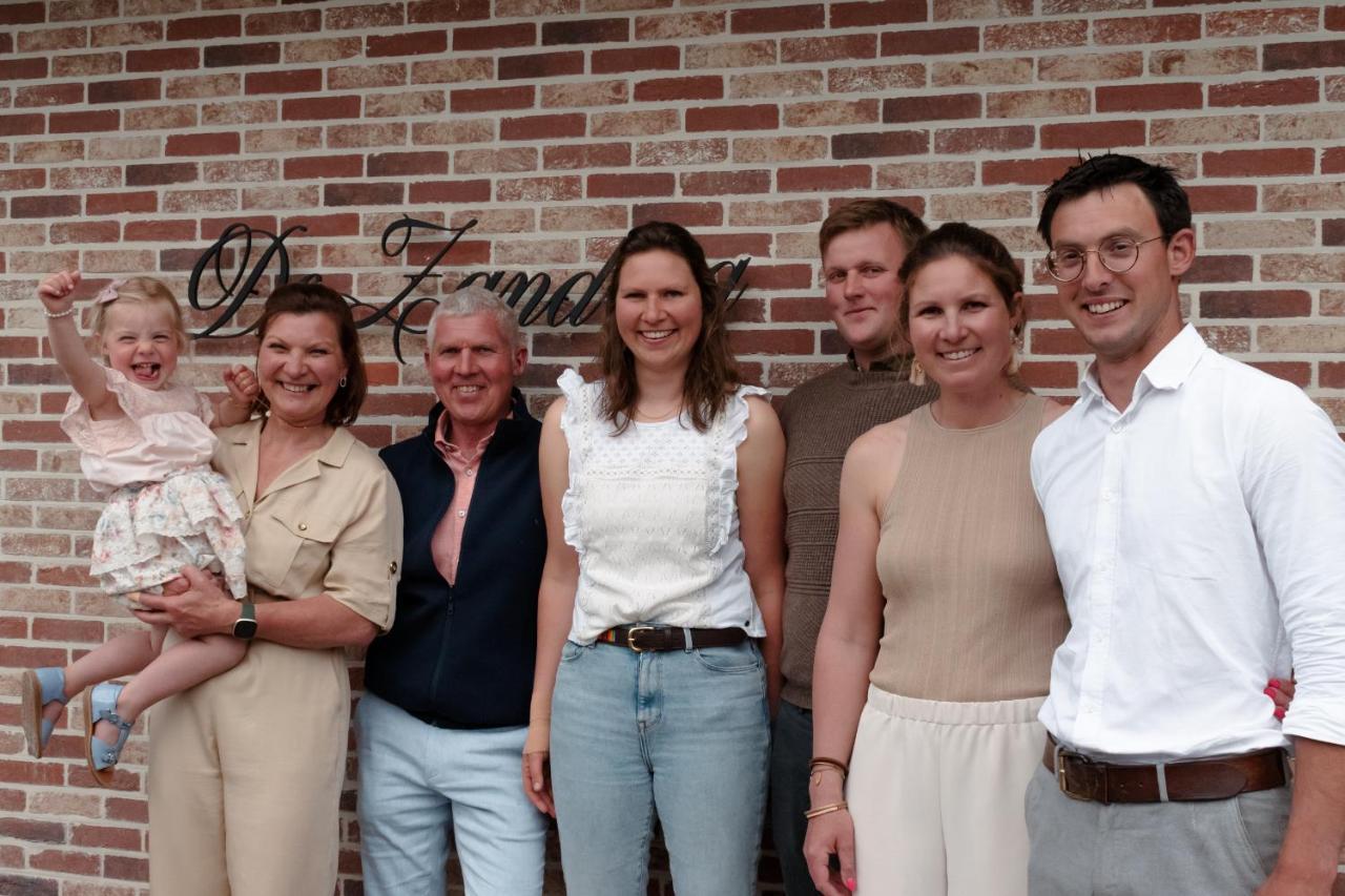 Vakantiehoeve 'De Zandrug' Stekene ภายนอก รูปภาพ